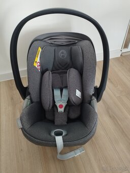 Vajíčko Cybex Cloud T+ spolu so základňou Cybex Base T - 4