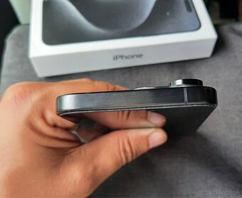 iPhone 15 Pro Max - black - 4