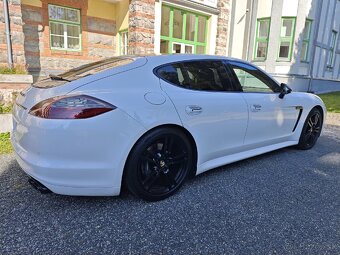 Porsche Panamera 4 - 4