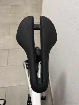 TREK MADONE SL 6  model 2025 velikost L - 4