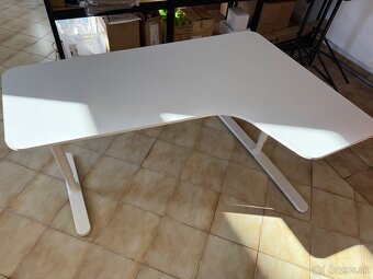 IKEA kancelársky stôl BEKANT - 4