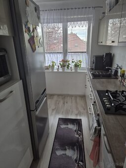 Predaj 3-izboveho bytu s klimatizáciou, Sládkovičovo - 4