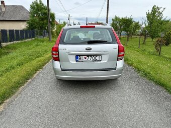 Kia Ceed sw 2011 1.6 crdi - 4