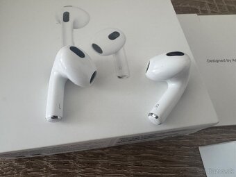 Apple Airpods 3 - 4