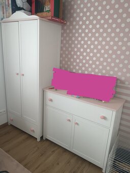 Šatníková skriňa a komoda - 4