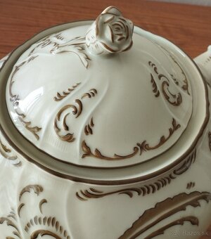 Starožitná porcelánová kanvica-Horný Slavkov - 4