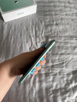 📱 Na predaj: iPhone 11 128 GB - 4