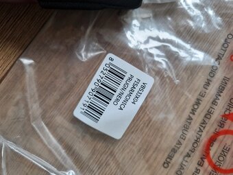 nová bordovo-čierna crossbody VALENTINO - 4