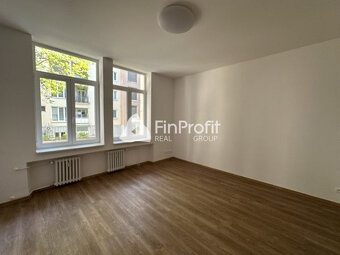 Kompletne zrekonštruovaný, klimatizovaný 4i byt na predaj - - 4