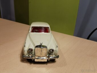 ZLAVA Corgi toys Bentley - 4