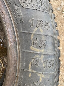 Pneu 185/65 r15 - 4