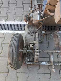 motokára - 4