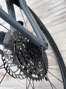 BXT/Giant karbónový bicykel fitnesbike/gravel veľ 56 - 4