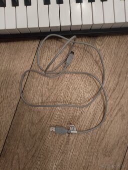 Midi controller Alesis V61 - 4