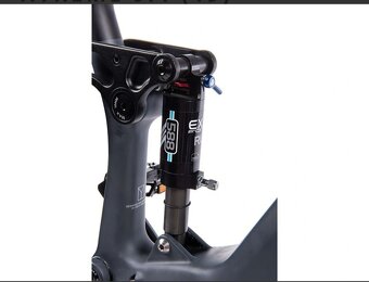 Carbon elektro bicykel - 4
