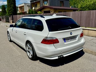 BMW E61 530d LCI INDIVIDUAL -SOFTCLOSE- PANORÁMA - 4