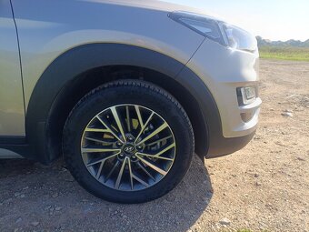 HYUNDAI TUCSON 1.6 CRDI STYLE ,4x4 , 38661 Km TOP STAV - 4