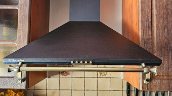 Komínový odsávač pár ELECTROLUX séria 300 - 4