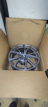 BMW 5x112 17" - 4