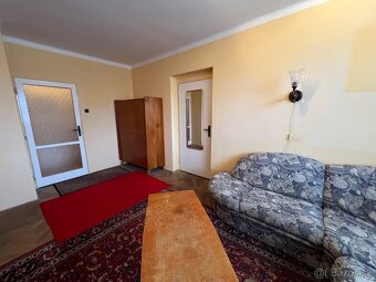 Na predaj tehlový 2 izbový byt, centrum Šurany - 4