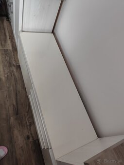 Skrinka pod tv - 4
