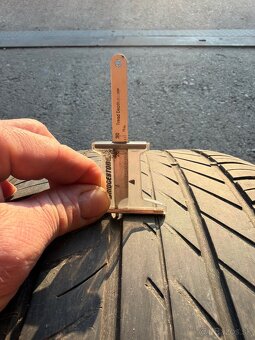 255/50R20 Good Year - 4