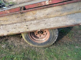 Predám obojstranne vyklápaciu vlečku za traktor - 4