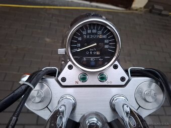 SUZUKI MARAUDER VZ 800 - 4