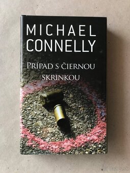 Connelly, Daniel Silva, Umberto Eco, Everest, Žebřík světel - 4