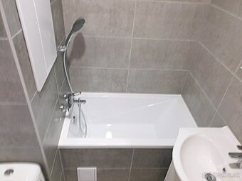 Prenájom garsónky s balkónom v centre mesta, voľná ihneď - 4