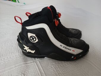 velkost 42 - clenkove moto topanky XPD X-ZERO R - 4
