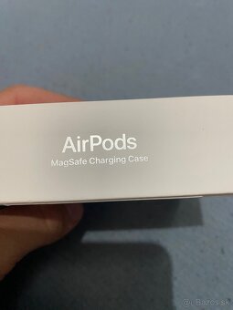 Airpods 3. generacie - 4
