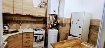 Veľký 2.izbový novobyt s veľkou terasou v centre mesta. - 4