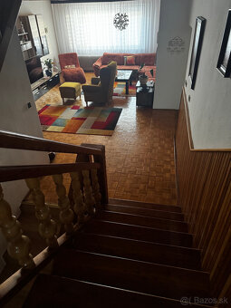Predám priestranný 4-izbový rodinný dom s dvorom a záhradou - 4