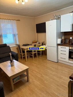 3 izbový zrekonštruovaný byt na predaj Vrútky - 4