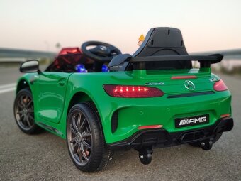 Elektricke autičko mercedes amg gtr-s - 4