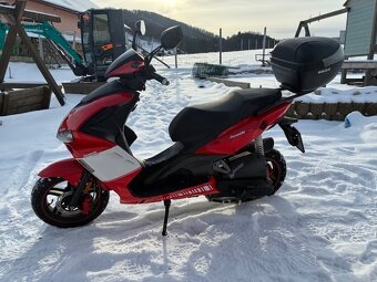 Predám skúter Italjet 125cm Formula - 4