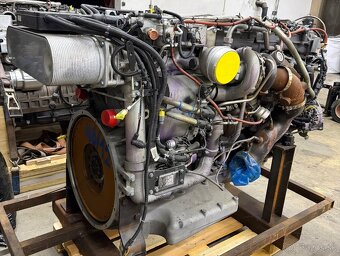 Prodam novy motor MAN D2066LOH32 - 4