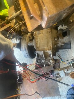 Malo traktor 1.9 sdi 50 kw - 4