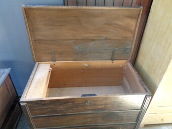 Skriňa a truhlica - 4