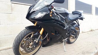 Yamaha YZF R6 - 4