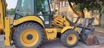 Traktorbager New Holland B110B - 4
