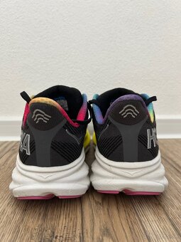 Hoka clifton 9 - 4