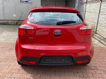 KIA RIO - 4