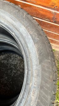 Zimne 205/55 r16 zánovné - 4