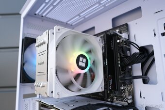Herný PC, Ryzen 7 8700G, RTX 4060, 48GB RAM, SSD, 24m - 4