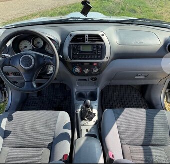 TOYOTA RAV4 2.0 D-4D - 4