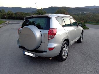 Toyota RAV4 2.2d 100kw 4x4 - 4