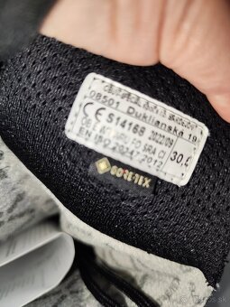 Zimne kanady Gore-Tex v 45-46 nove s visackou - 4