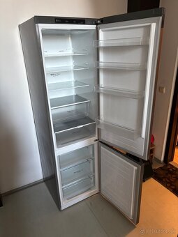 Predam kombinovanu chladnicku s mraznickou LG - 4
